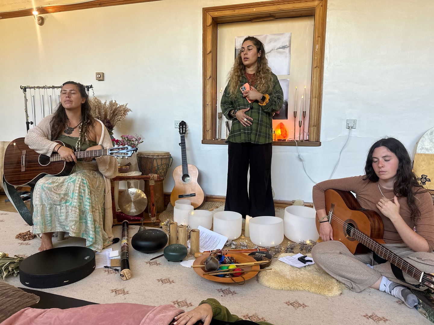 Just one more week until we’re back at @loudwaterfarm for the Clarity Day Retreat 🌸These events are curated with so much love and devotion. I am extremely proud of what we create and share as a team. @thekhushiproject continues to grow and evolve ✨If you’re calling in community, clarity and calm, get in touch. Final tickets remaining 💕@itsbreecestewart
@iamizzyadams